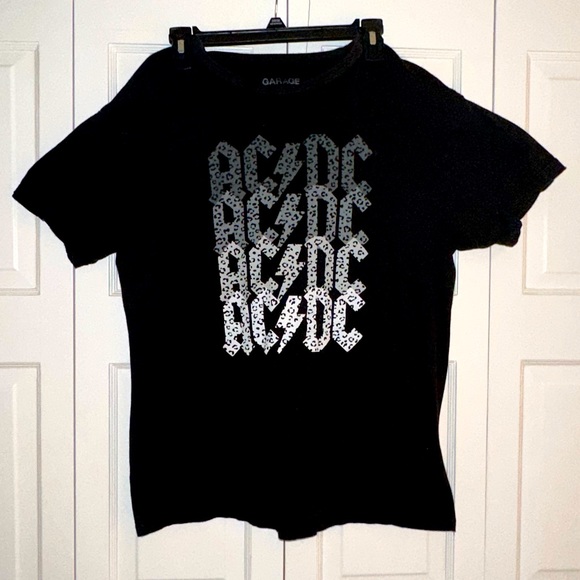 AC⚡️DC T-SHIRT - Picture 1 of 4